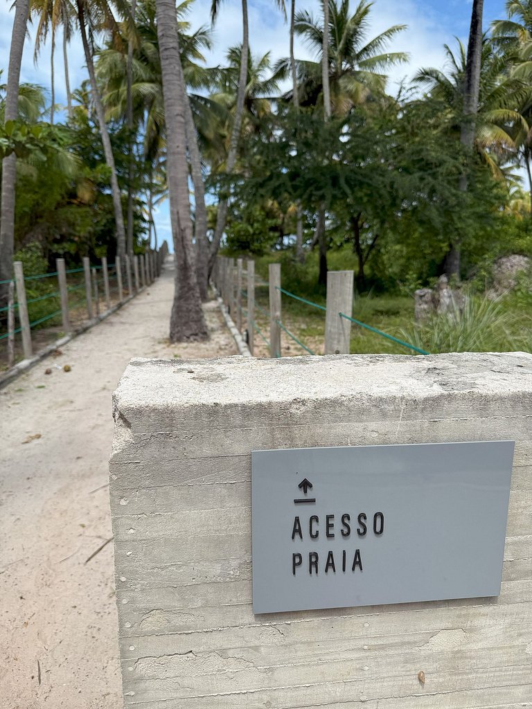 Beira Mar Japaratinga em frente a piscina