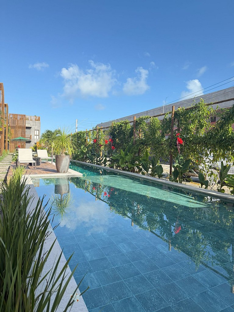 Essence Beira mar Porto de pedras C02 N