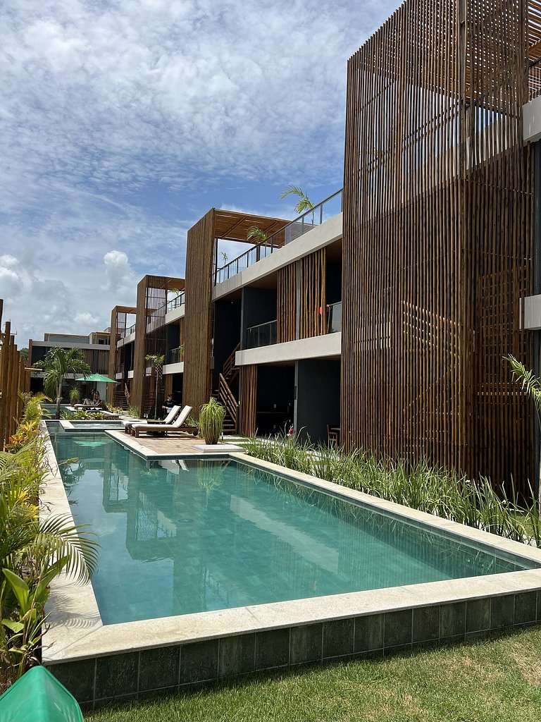 Essence Beira mar Porto de pedras C02 N