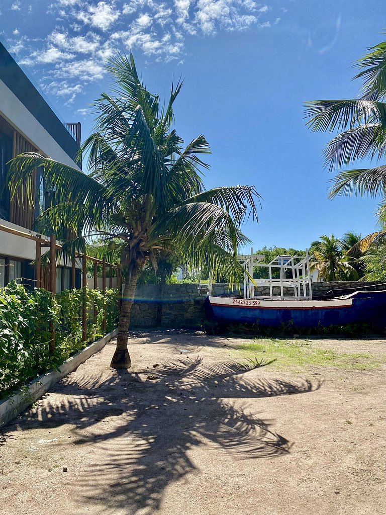 Essence Beira mar Porto de pedras C002