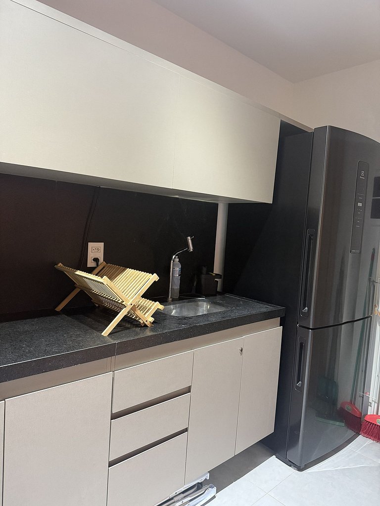 Essence Beira mar Porto de pedras C02 N