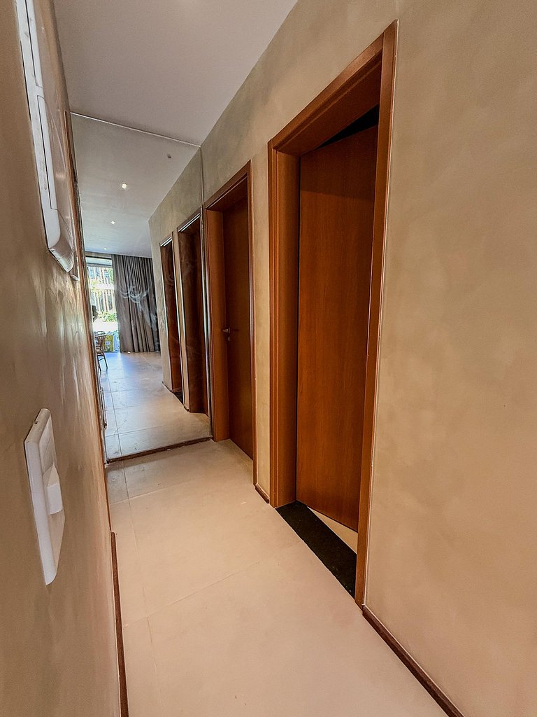 Tuchá Tatuamunha- Naay Palms 01